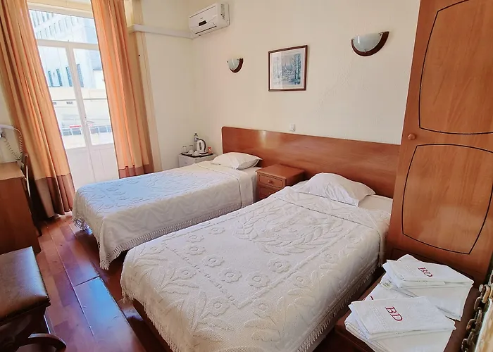 Hotel Bons Dias Lisbona